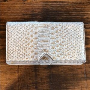 Soho tech flap wallet Stella&Dot